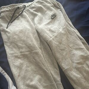 Kids Nike tech grey sweats